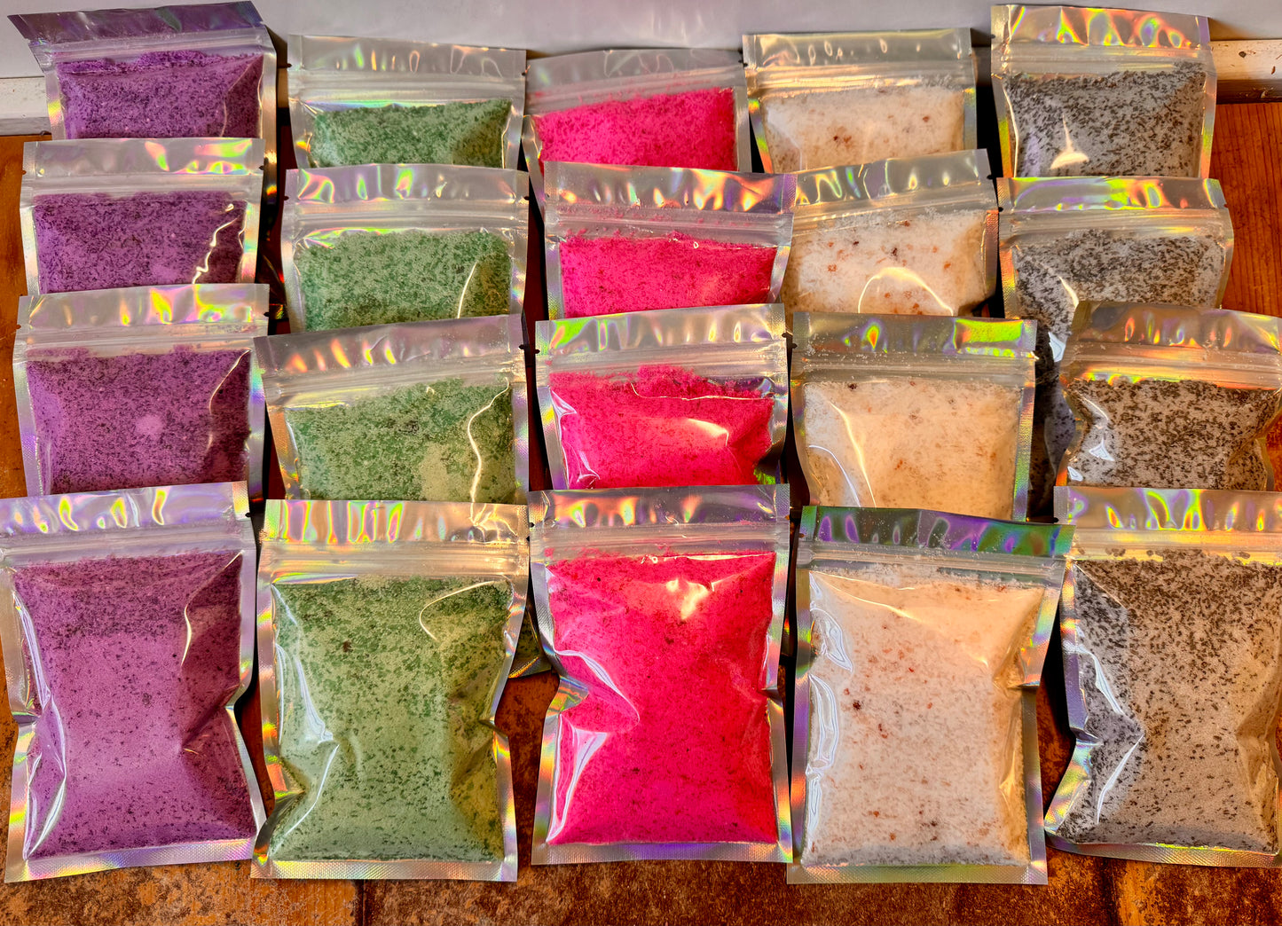 Pouches of Foaming Bath Salts Bundle